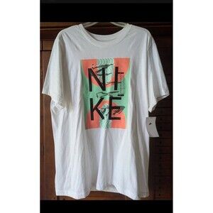 NEW WITH TAGS NIKE GRAPHIC T-SHIRT WHITE/MULTICOLOR  MENS SIZE 3XL